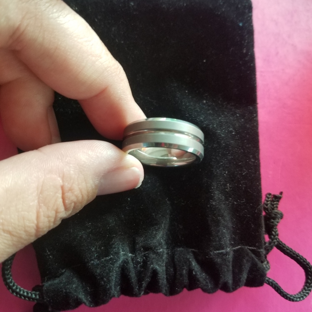 Men's ring